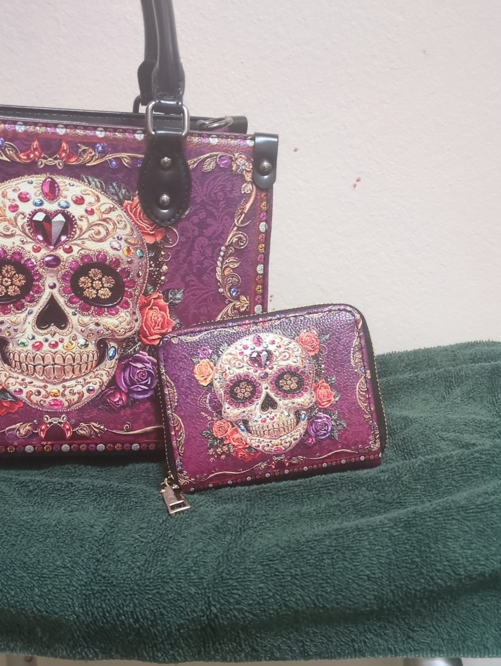 Skullette "Catrinelle" Handbag and Wallet Set - Picture 5 of 6